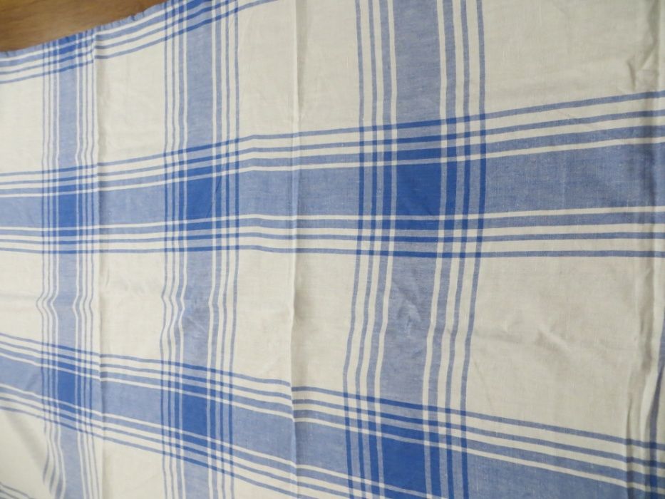Покривки и пердета от лен