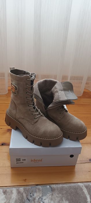 Дамски зимни боти