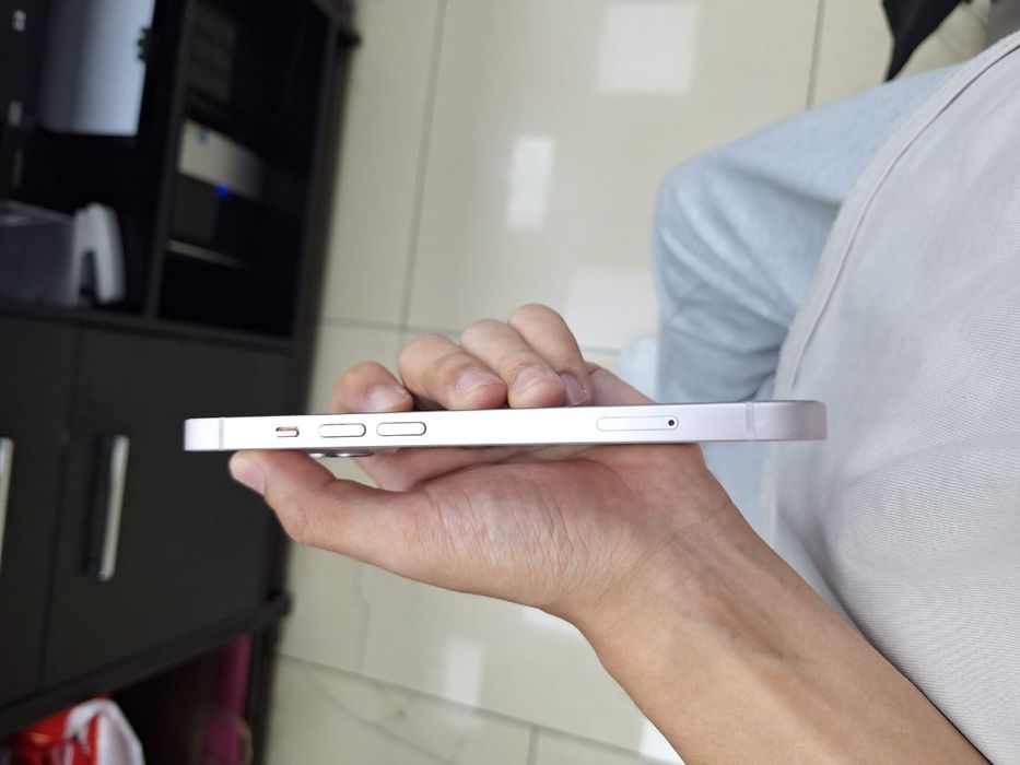Iphone 13 в цвете пинк