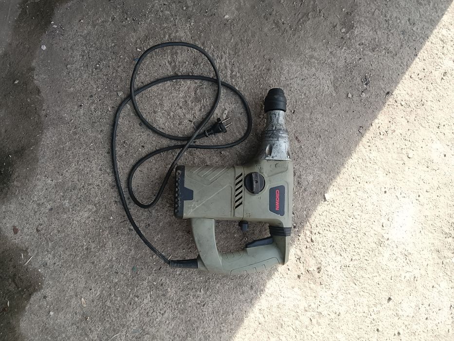 Перфоратор CROWN