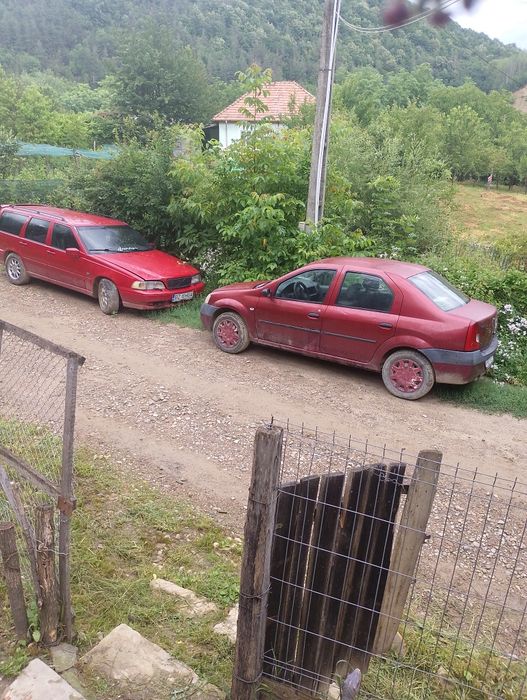 VOLVO 240