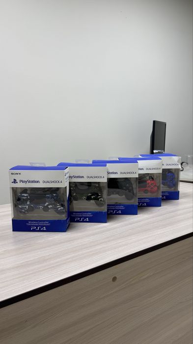 Продам НОВЫЕ джойстики PS 4 / ПС 4 DUALSHOCK
