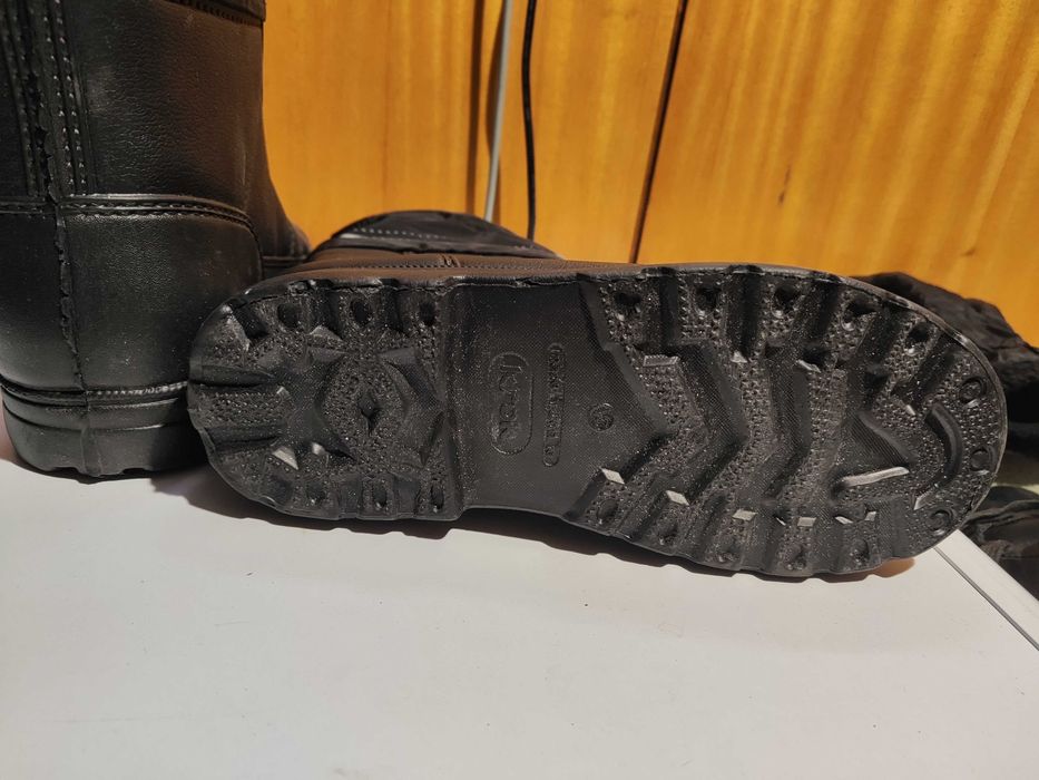 Гумени зимни боти