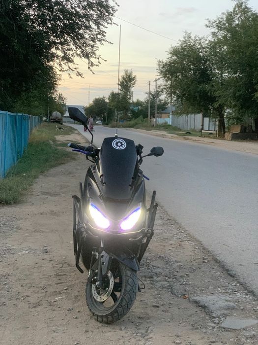 Макси скутер 150 кубов
