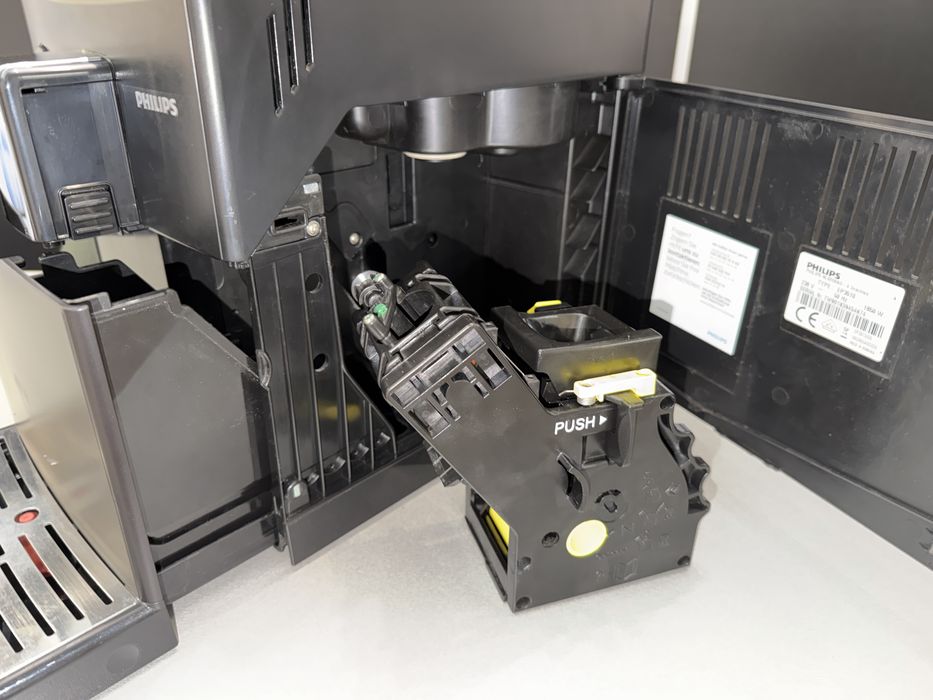 Espresor automat Philips EP3510 - Garantie