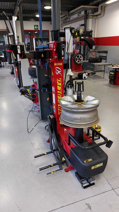 CORGHI - Artiglio 50  Монтаж / Демонтаж машина за гуми - без щанга