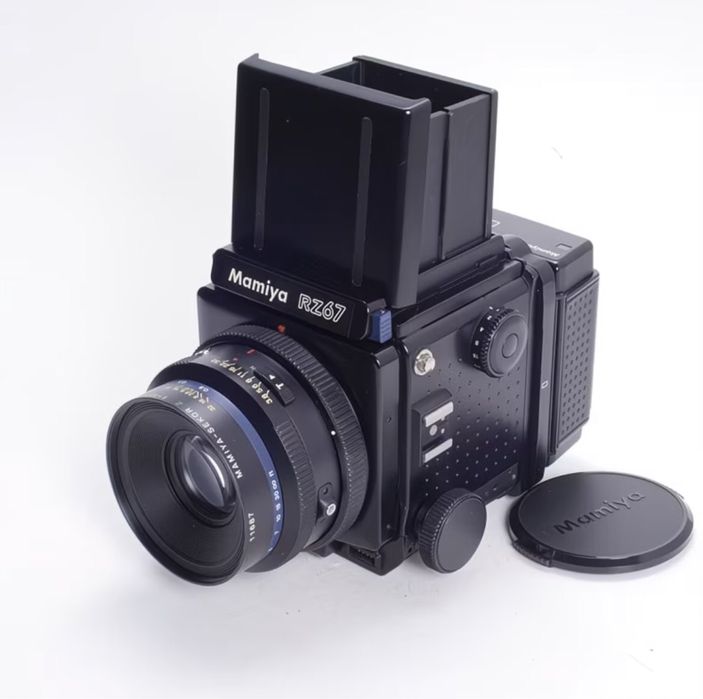Плёночные среднеформатые фотоаппараты Mamiya.