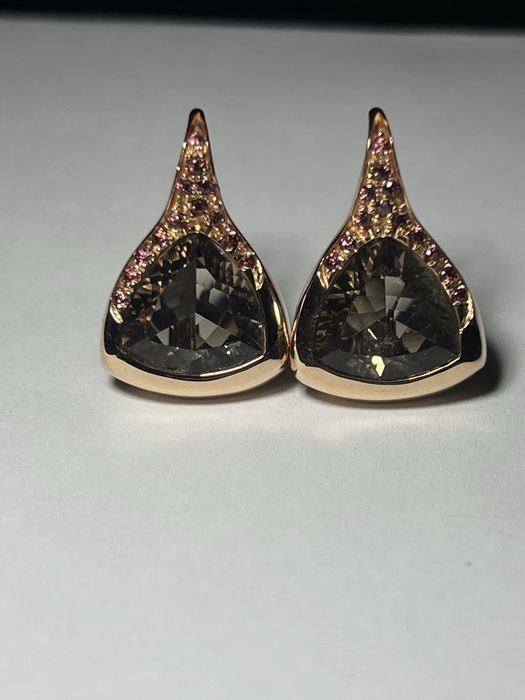 Cercei aur 18 k cu topaz fumuriu si granate rosii