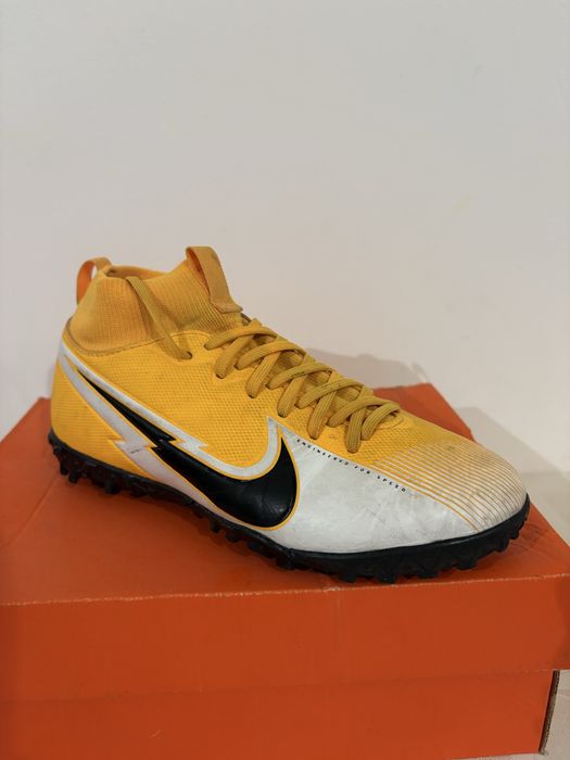 Ghete de fotbal pentru copii