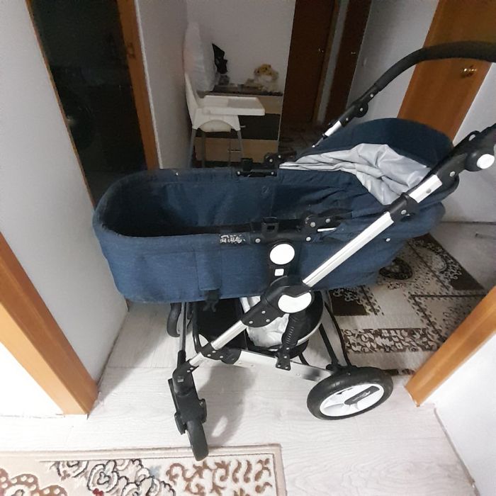 Детская коляска.