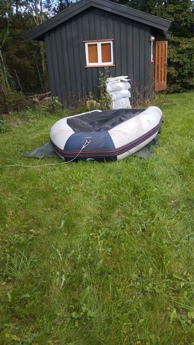 Надуваема лодка YAM 400S  Yamaha с Двигател Yamaha 25
