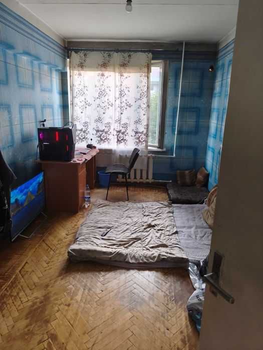 Собственник:Продается 4 комнатная квартира на Ц6 метро Минор