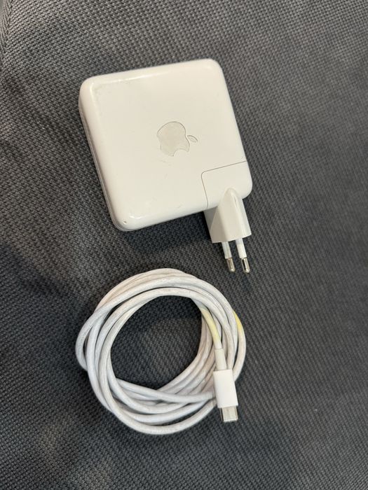 Macbook 13 pro M2 16gb 512