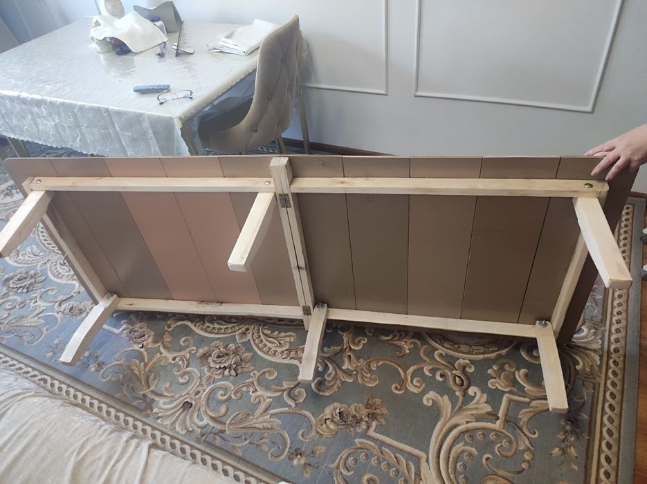 Стол низкий,  жер үстел