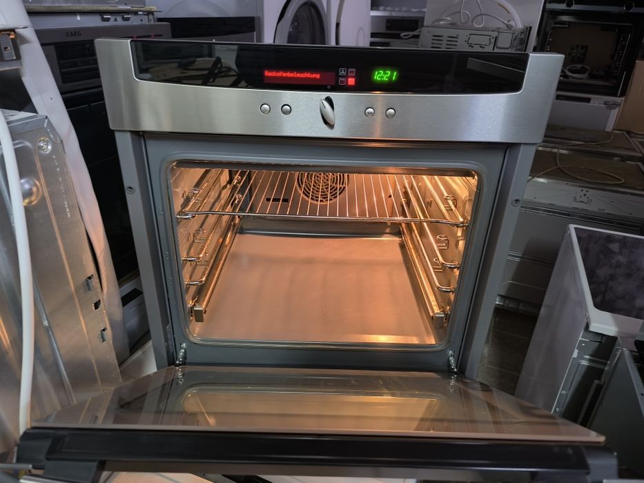 Фурна NEFF Mega 4624 N - автоматични програми хляб, пица и др.