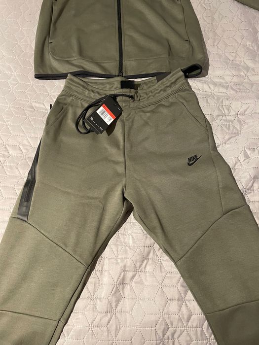 Нов Спортен Екип Nike Tech Fleece - Army Green