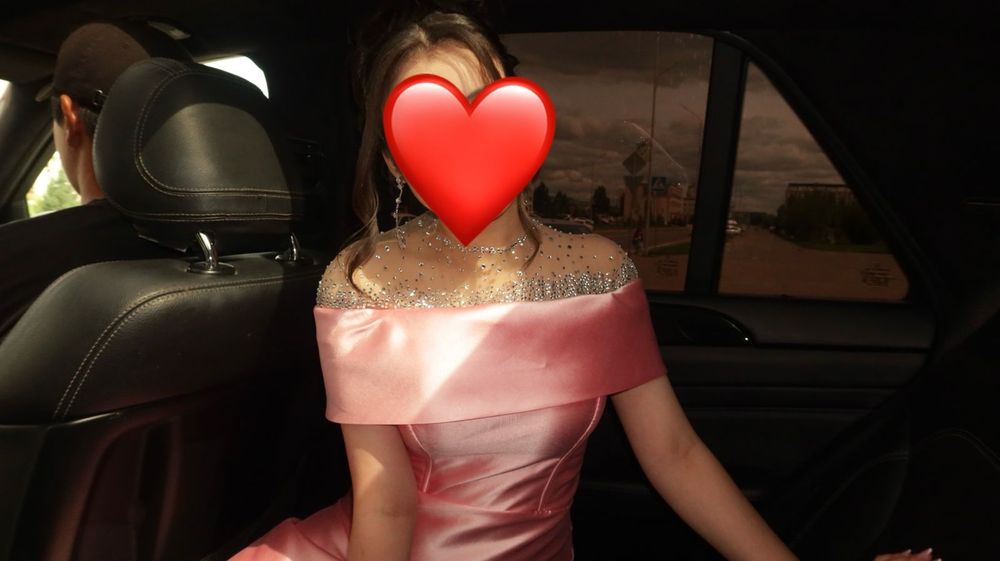 Продам выпускное платье