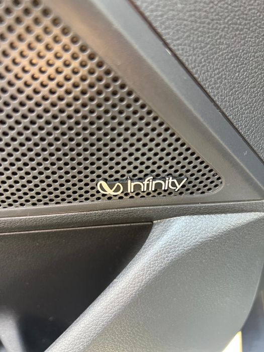 Hyundai Ioniq plug in hibrid, avariat, AVARIATE