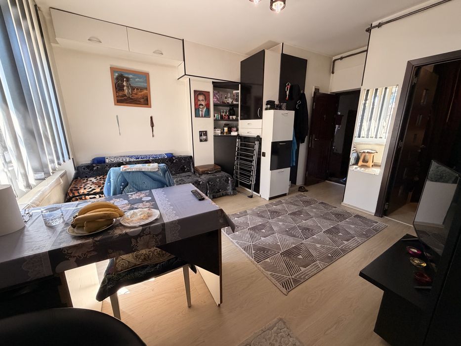 Vand apartament 2 camere Ferentari, intersectie Prelungirea Ferentari cu str Mihail Calinici
