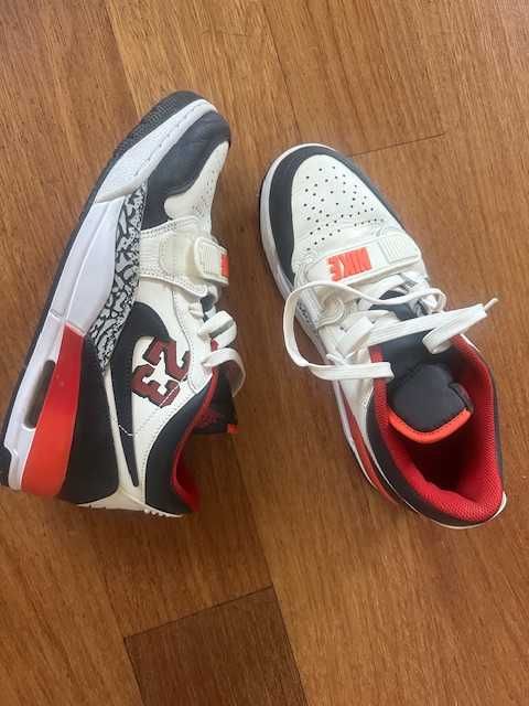 Маратонки Nike Air Jordan Legacy 312 Low, №42