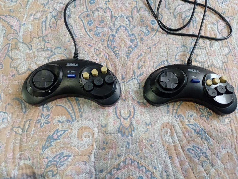 Игровая приставка Sega
