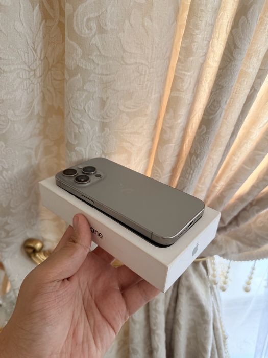 iPhone 15 Pro 128Gb - В идеальном состоянии