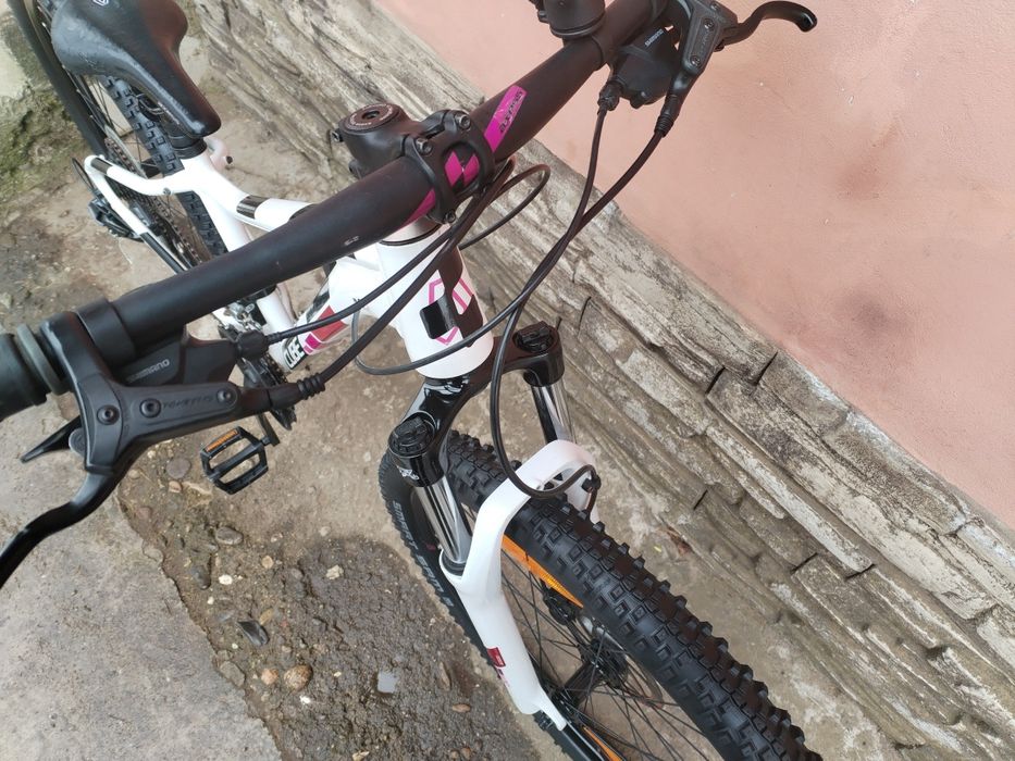 Bicicleta Hardtrail roti 27.5 cadru aluminiu XS