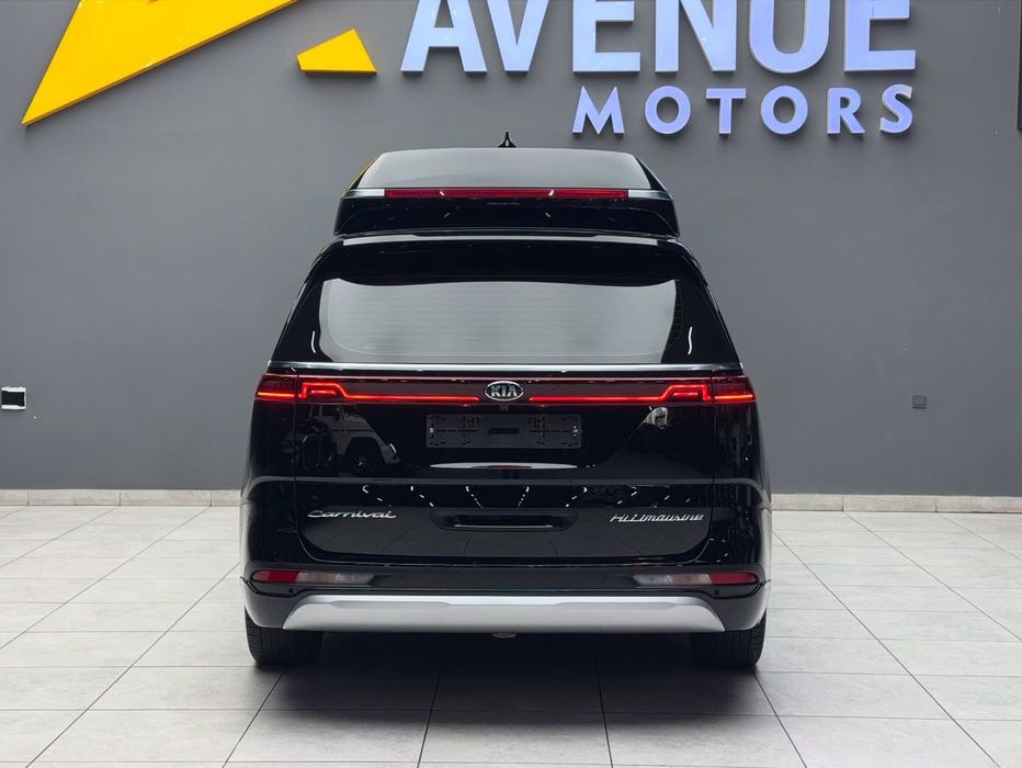 Продается KIA Carnival Hi Limousine