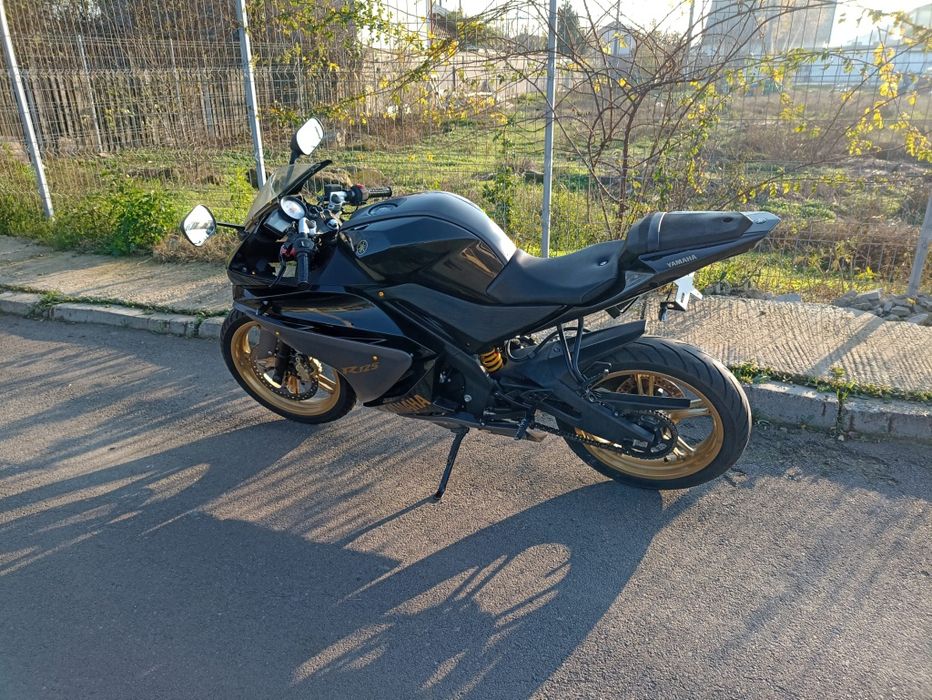 Yamaha yzf r125 A1