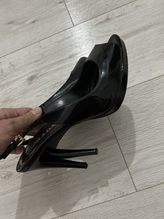 СРОЧНО! Туфли прада оригинал