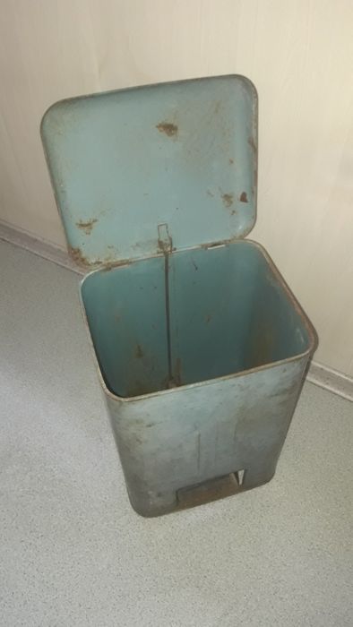 урна домашняя с педалью СССР - рэтро