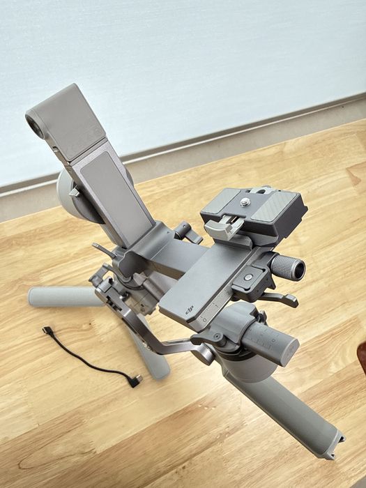 Dji RS 4 mini Combo