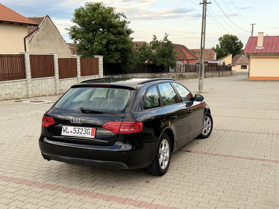 Audi a4 b8 2 tdi 143 cp