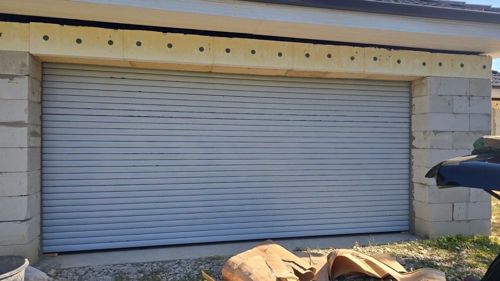 Usi garaj Tip rulou aluminiu