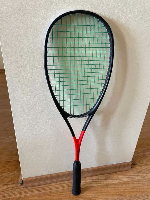 Тенис ракета в отлично състояние