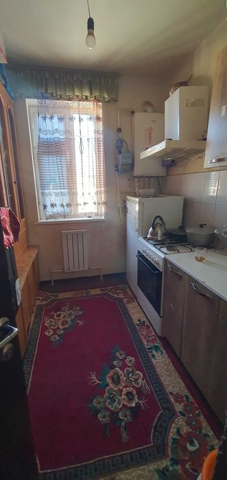 3 xonali Uy sotiladu