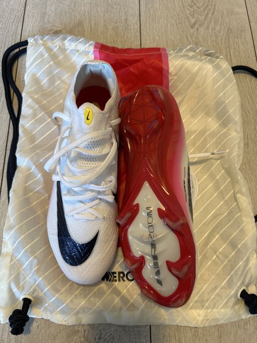Ghete fotbal nike mercurial elite