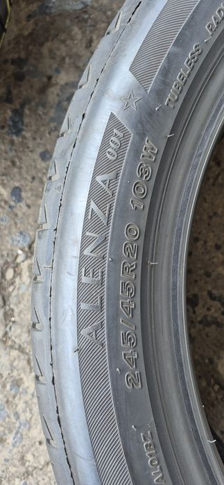 4 anvelope vara Bridgestone,fata 245/45/20,spate 275/40/20,dot 2023.Pret/bucata.