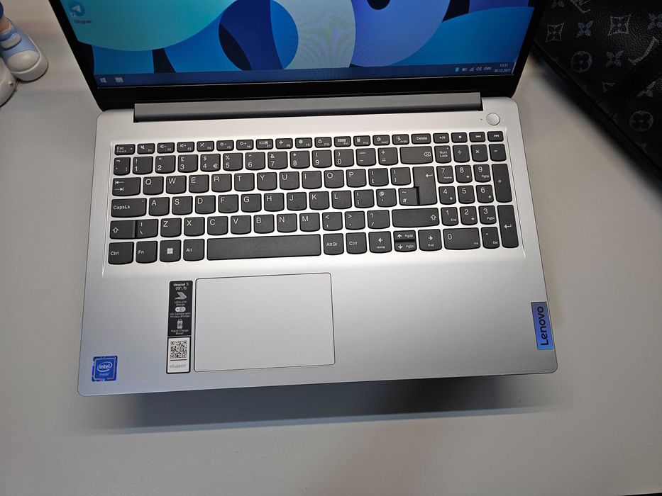 ПРОДАМ Lenovo 15IGL7 2025 Офисный Ноутбук DualN4020/4GB/256SSD/15.6"HD