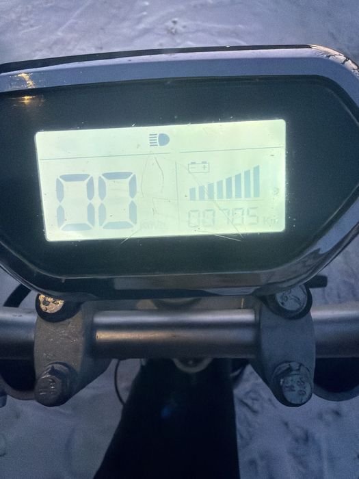 Vand scuter electric