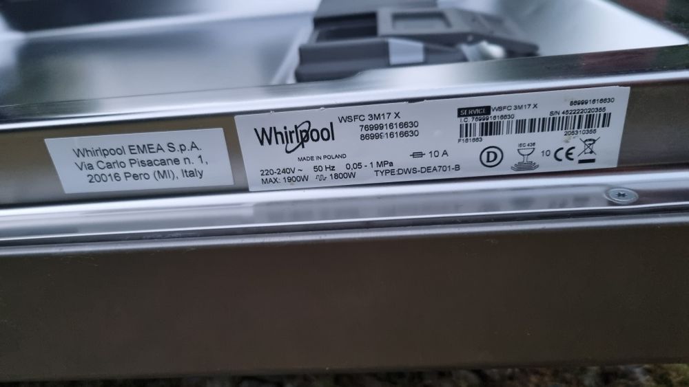 Masina de spalat vase independenta Whirpool