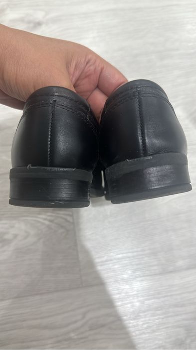 Продам детскую обувь