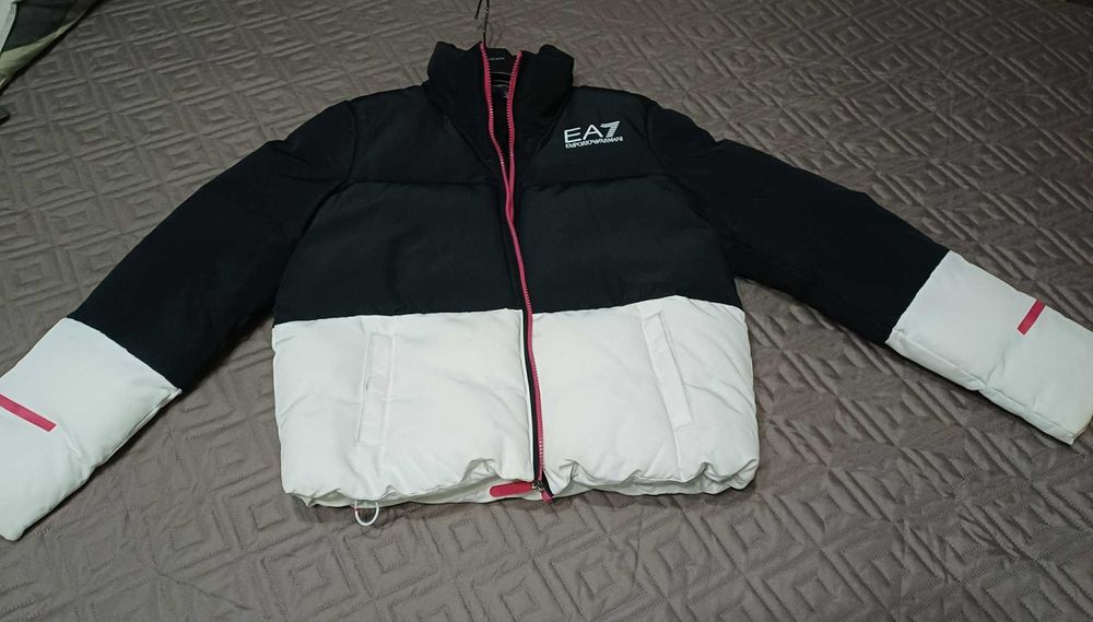 Дамско оригинално яке EA7 Emporio Armani