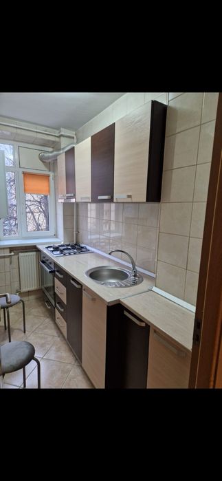 Închiriez garsoniera confort 1