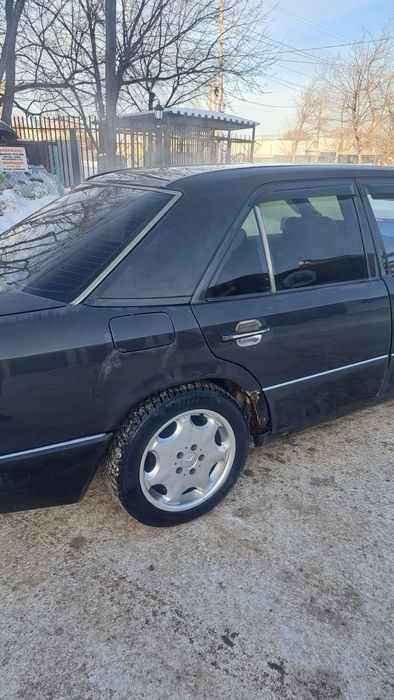 Продам мерса на полном ходу