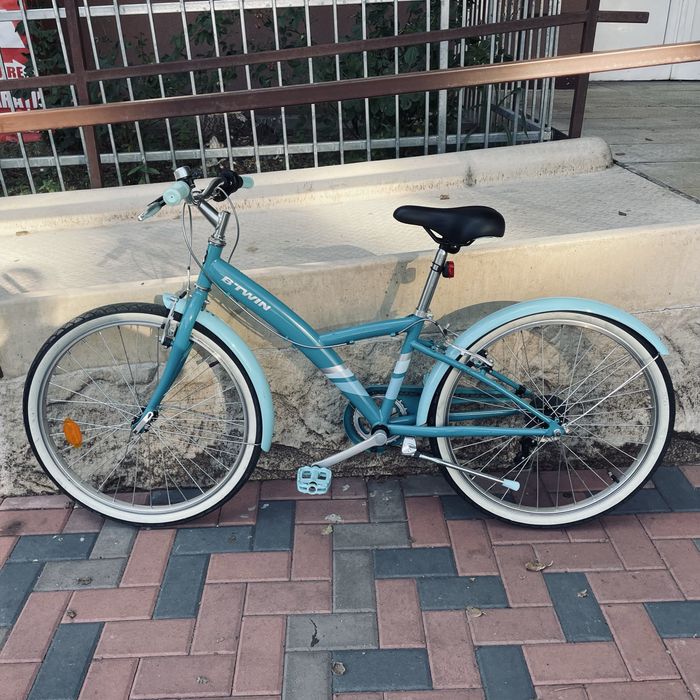 Bicicleta albastra