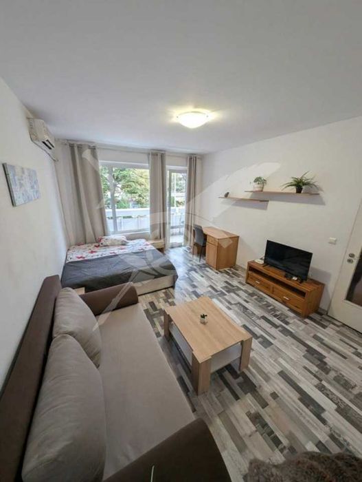 Дава се под наем Едностаен апартамент в Варна, Червен площад - 50 кв.м за 450 € - Снимка #2