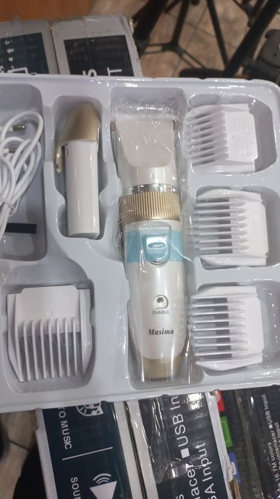 Стрижки.   волос