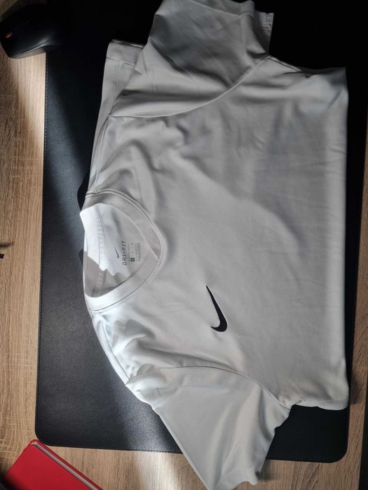 Tricou Nike DRI-FIT marime L/G