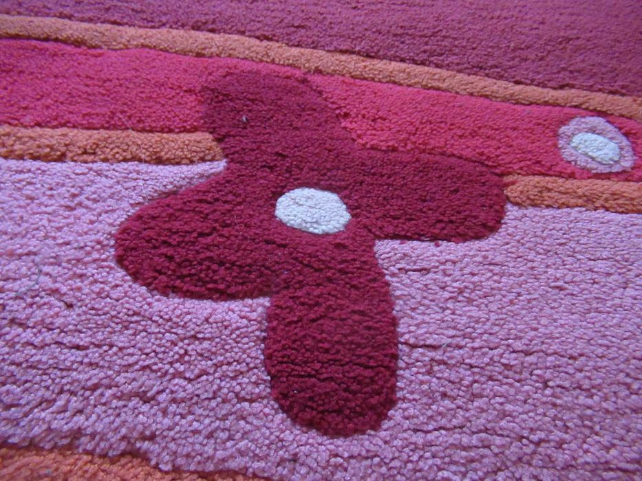 Немски килим в розови тонове 136/197 см.